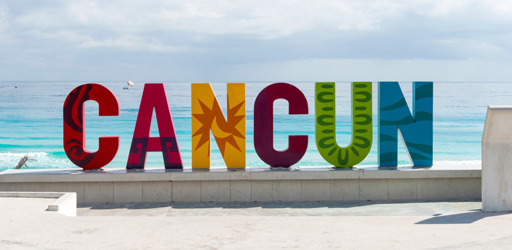 Cancun sign